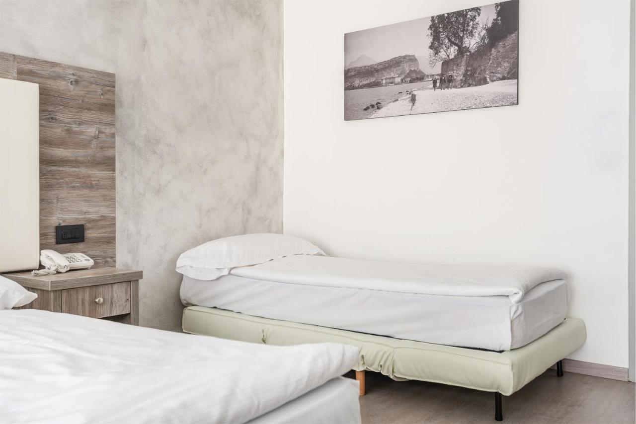 Hotel De Nac Torbole Sul Garda Exteriér fotografie
