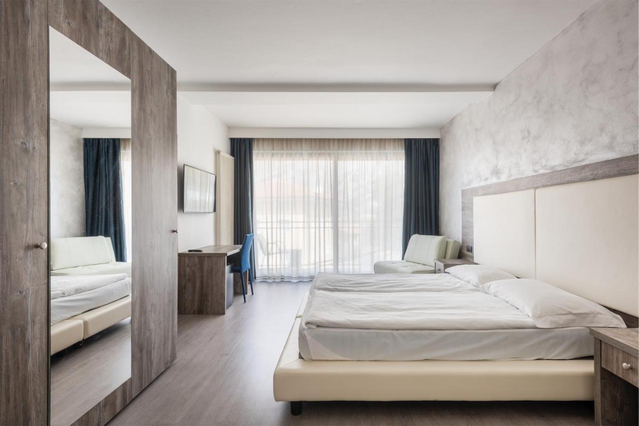 Hotel De Nac Torbole Sul Garda Exteriér fotografie