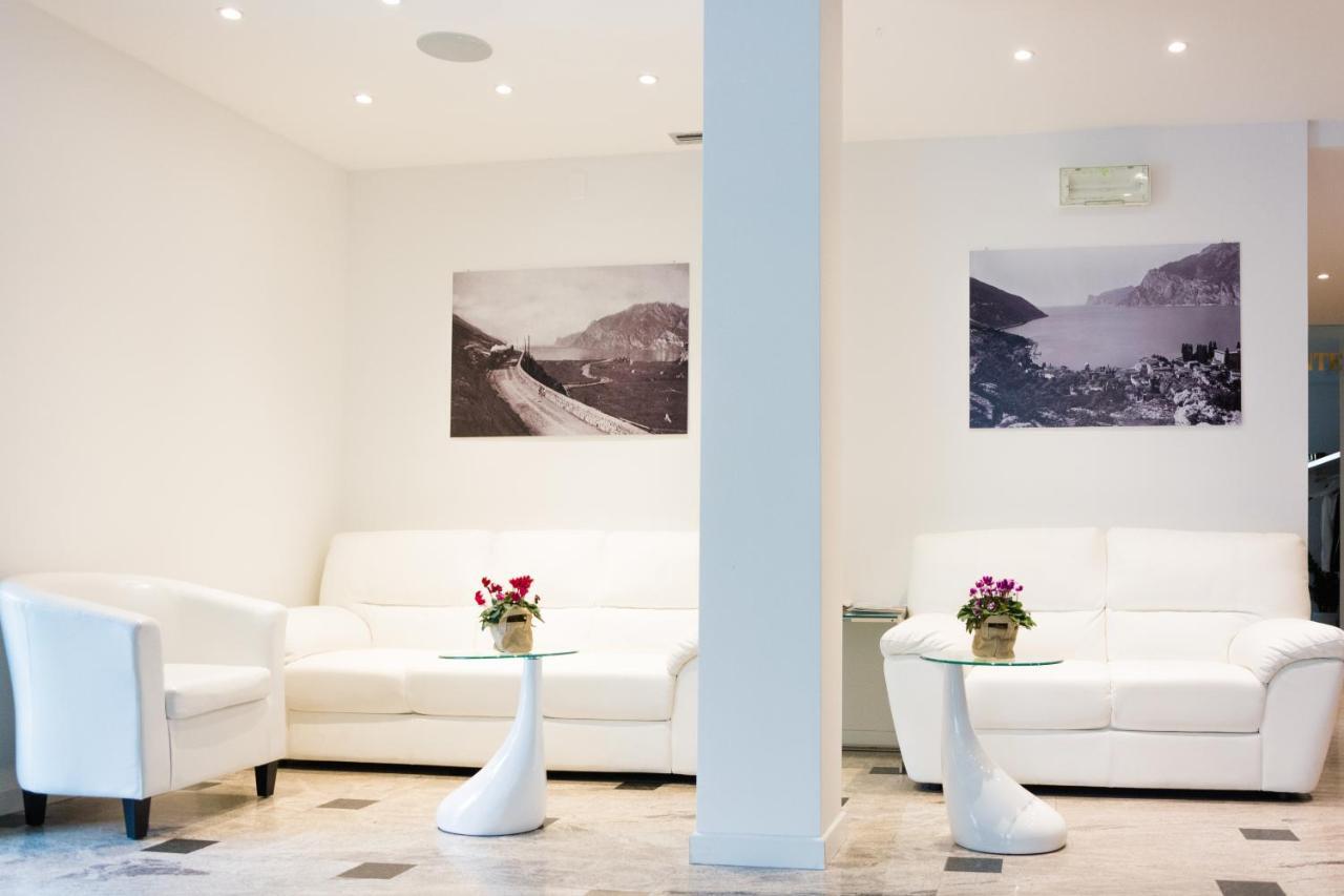 Hotel De Nac Torbole Sul Garda Exteriér fotografie