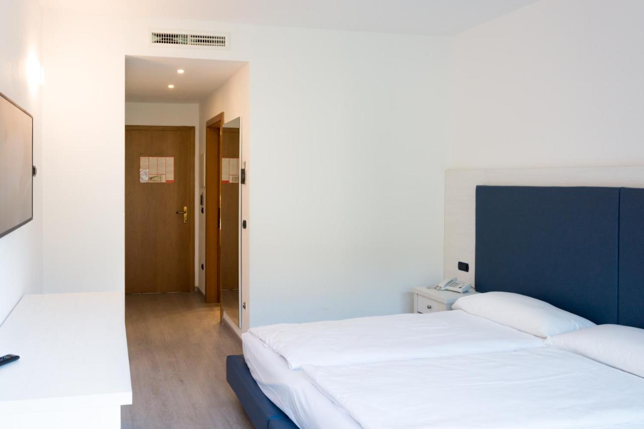 Hotel De Nac Torbole Sul Garda Exteriér fotografie